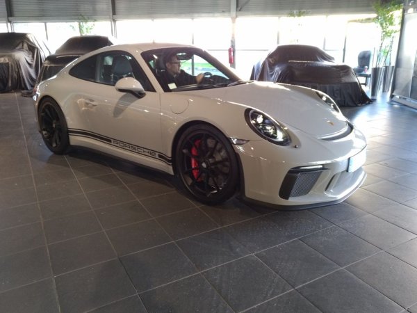 carrosserie eeckhout livraison porsche gt3 touring 2018 02 21 09 52 02