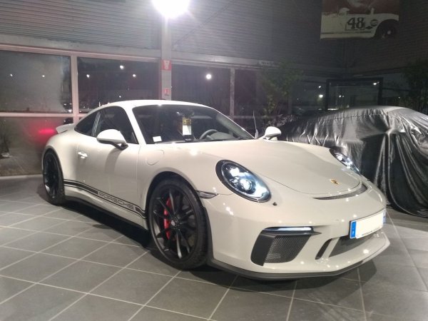 carrosserie eeckhout livraison porsche gt3 touring 2018 02 20 19 39 32