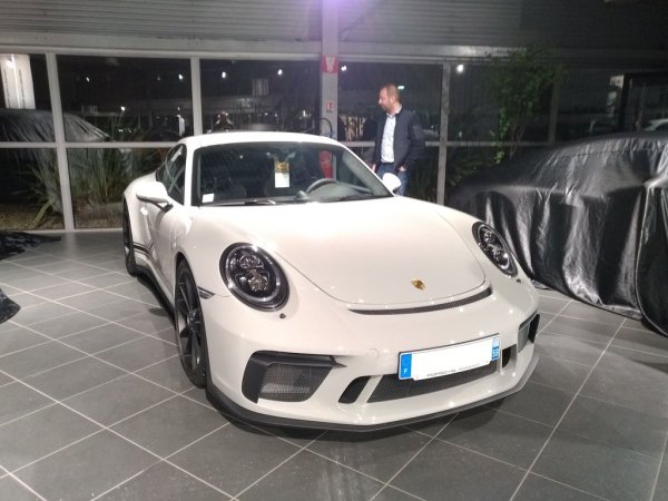 carrosserie eeckhout livraison porsche gt3 touring 2018 02 20 19 34 44