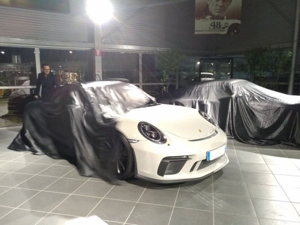 carrosserie eeckhout livraison porsche gt3 touring 2018 02 20 19 34 13